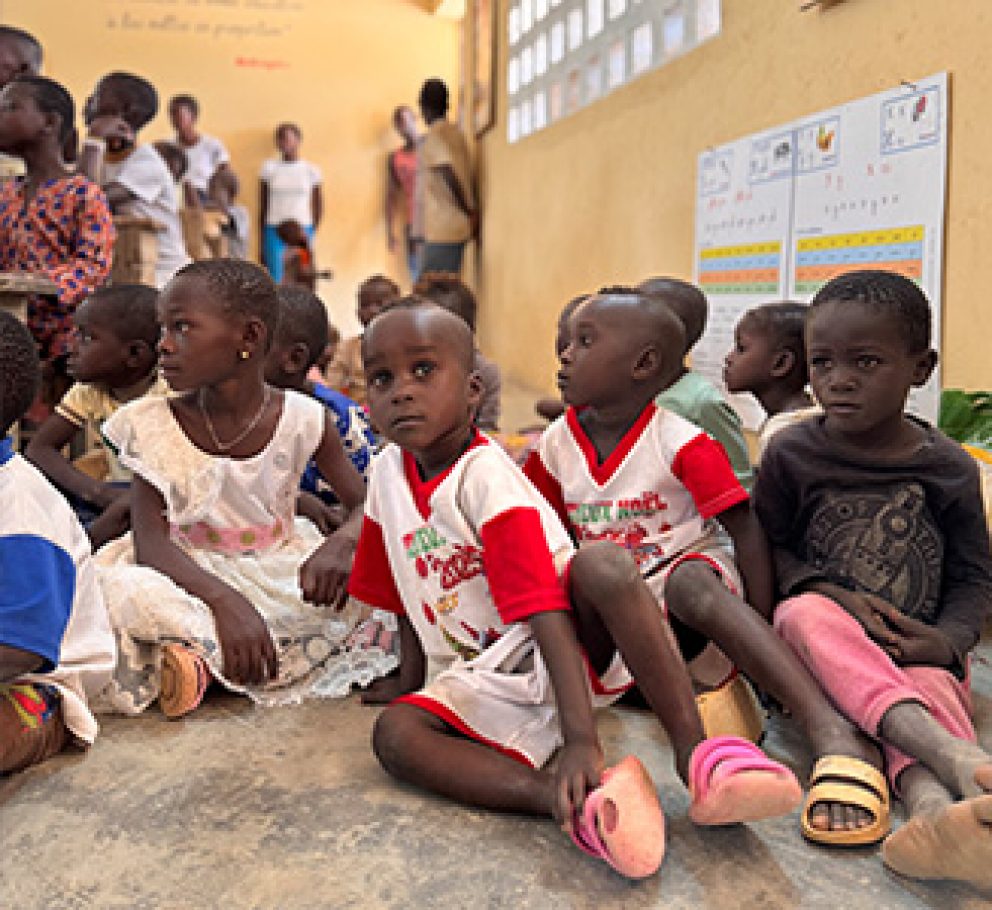 Compromiso social y medioambiental en el principal país de origen del cacao: Costa de Marfil con la Fundación Lacasa KKO